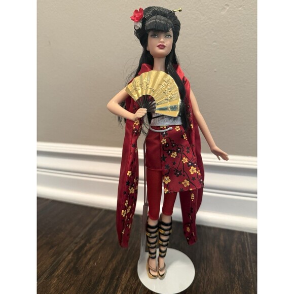 ❌2010 Lot JAPAN DOLLS OF THE WORLD Barbie & Samurai Ken❌Collectors Set❌w/stands❌ - Picture 10 of 10